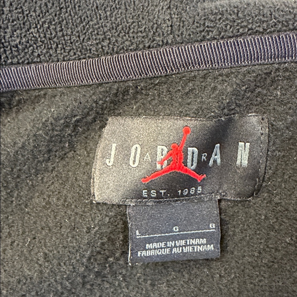 Nike Men's Black Jacket with Gold Logo - Picture 5 of 6